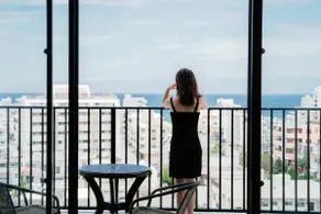 Sunabe Sunset & Oceanview Serviced Apartment、海まで5. - Image 2