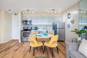 Gorgeous Diamond Head Views from 34FL w/ Parking - Image 4