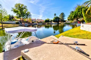 Modern Lakefront, pool+spa, watercraft, 3br/2.5bth - Image 4