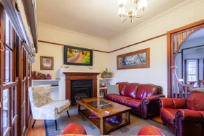 Two Homes, Sleeps 14 | Walk to CBD & Queens Park - Image 4