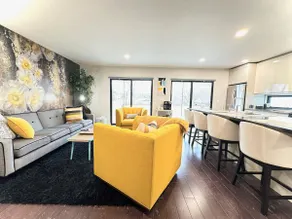 Rare! River House in the City, Near Everything GB - Image 3