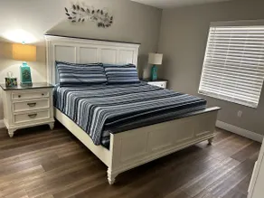 Modern Comfort &Prime Location, Golf Cart Included - Image 3