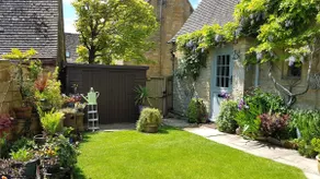 Graziers Cottage - character Cotswold cottage with inglenook, parking and pub nearby - Image 5