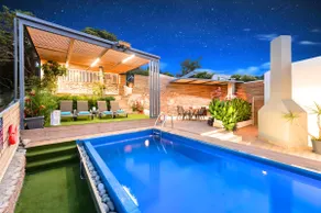 Villa Canes Heated Pool - Image 2