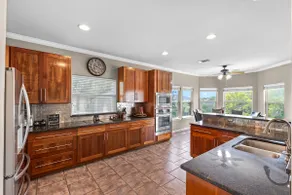 Lakefront/ Dockside at Lake Travis ATX / Fishing - Image 4