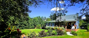 The Island Gales Cottage: Spacious Family Retreat in the Heart of Cavendish - Image 2