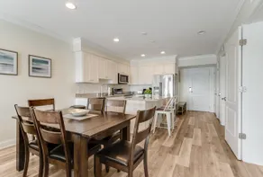Luxury Dog Friendly Condo At The Residences - Image 4