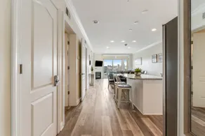 Luxury Dog Friendly Condo At The Residences - Image 3