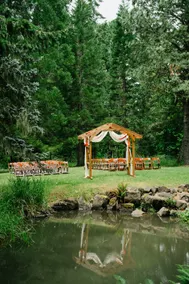 A storybook getaway on 200 acres outside Eugene - Image 5