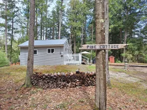 Thompson Lake, No Cleaning Fee Pine Point Cottage, - Image 4