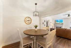 Oakview Cottage Springs Rental Suites- Sleeps 8 - Image 3