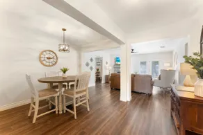 Oakview Cottage Springs Rental Suites- Sleeps 8 - Image 2