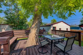 Warren House, downtown, family and dog friendly - Image 2