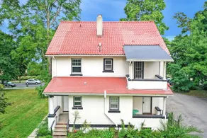 Special Nest w Private Entrance River View Porches - Image 2
