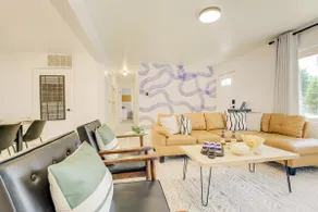 Base Camp at Home Stay MHK - Walk to the Stadium! - Image 3