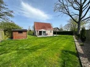 Modernly furnished, spacious 6-person vacation home - Image 2