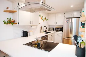 Cathedral Park townhome with Porch! - Image 3