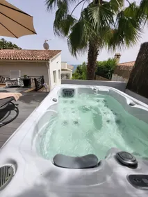 Gnomon Seaview & Jacuzzi Villa - Image 2