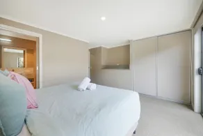 Bay View level 1 King - Image 4