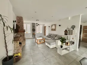Renovated house with lots of charm. - Image 3