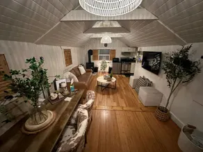 The Wee Bear Cabin ~ |2| Private Getaway + Hot Tub - Image 2