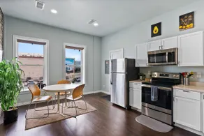 Heart of Walkers Point | 3BR | Spa Shower | AC - Image 3