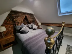 Modern 4-bedroom Townhouse With Private Garden - Image 4
