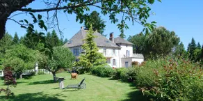 Large cottage ”La Maison Auvergnate” 8 to 28 p - Image 4