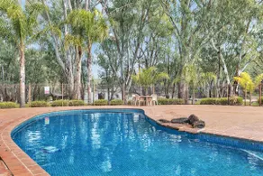 Riverfront Escape - Pool Fun and Space for Everyone - Image 3