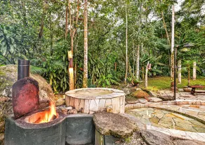 Chalé das Amoreiras • Ribeirão Reserve • Jacuzzi - Image 3