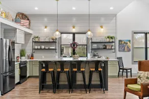 4Bed 3.5Ba Cozy New Construction! Close to Lake Geneva and Lake Elizabeth! - Image 5