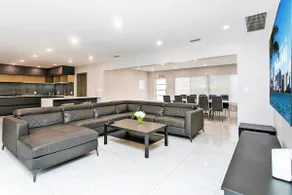 Premium Luxus 5 Schlafzimmer/3 Badezimmer Villa nahe Hollywood Beach - Image 3