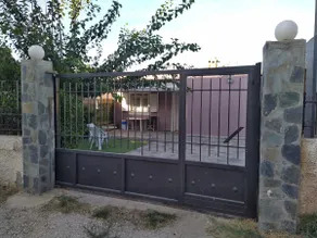 Private Little House in Lagonisi - Image 3