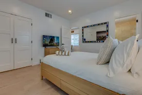 Apartment by the ocean in South Beach - Image 3