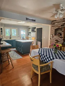 Heart of Apple Hill to getaway - Image 3