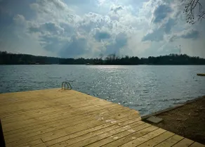 Lake Access - King Bed - Kayak - Great Deck - Image 3