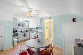 Bright & fun apartment w/ patio near Gatineau Park - Image 3