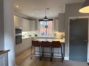 Central self-catered 4 bed House - dog friendly - Image 2