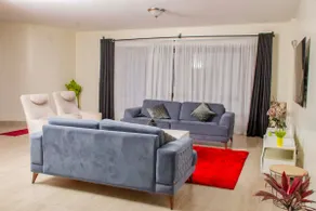 LEO'Z SUITES - Image 3