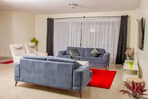LEO'Z SUITES - Image 2