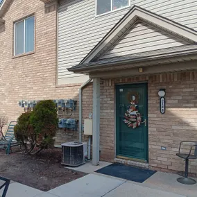 Modern 1Bedroom Condo in Warren - Image 2