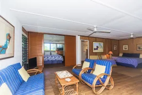 Serene Hawaiian Style Cottage - Image 3