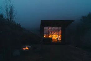 Secluded modern mountain home with stunning views - Image 2