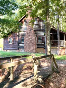 Perfect Couple's or Solo Getaway 1840s Log Cabin - Image 2