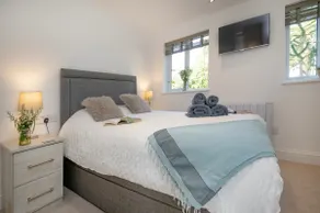 Little Greenway Holiday Bungalow - Image 3