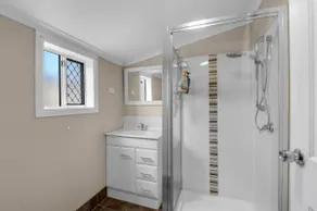 Quaint 2 bedroom fully furnished Cottage - Image 4