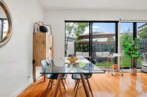 Lux List | Paradise Getaway 3BR Apt w/FreeParking - Image 4