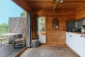 Les Cabanons de l'Ouille – Pine Forest Cabin - Image 3