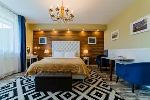 Romantic Jacuzzi Chic Apartment - Image 3