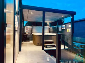 Lakeside Luxury Lodge 10 with Hot Tub - Image 5
